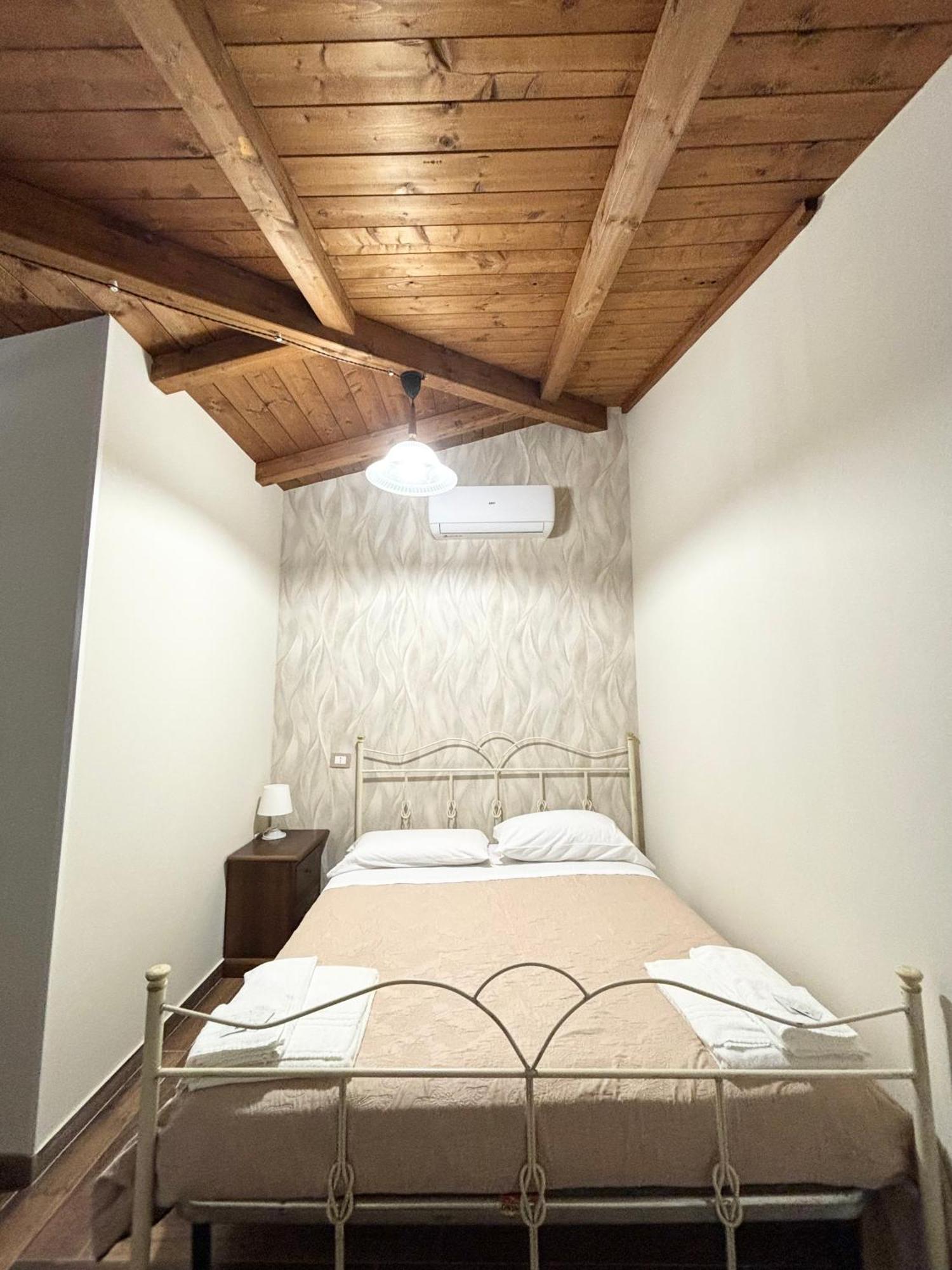 Rooms & Restaurant Il Castagneto 캄파냐 외부 사진